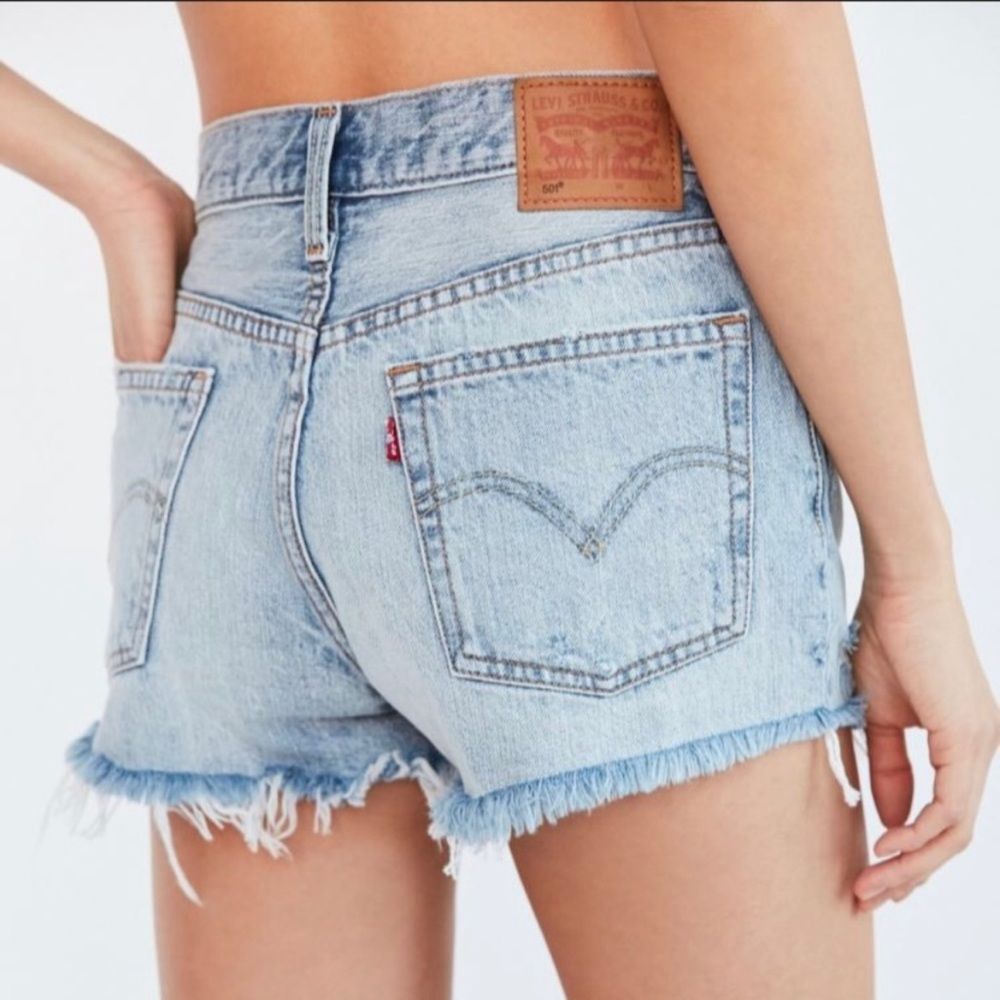 Levi's 501 Cut Off Women's Short Button Fly Frayed Distressed in Waveline Sz 27 - Picture 5 of 13